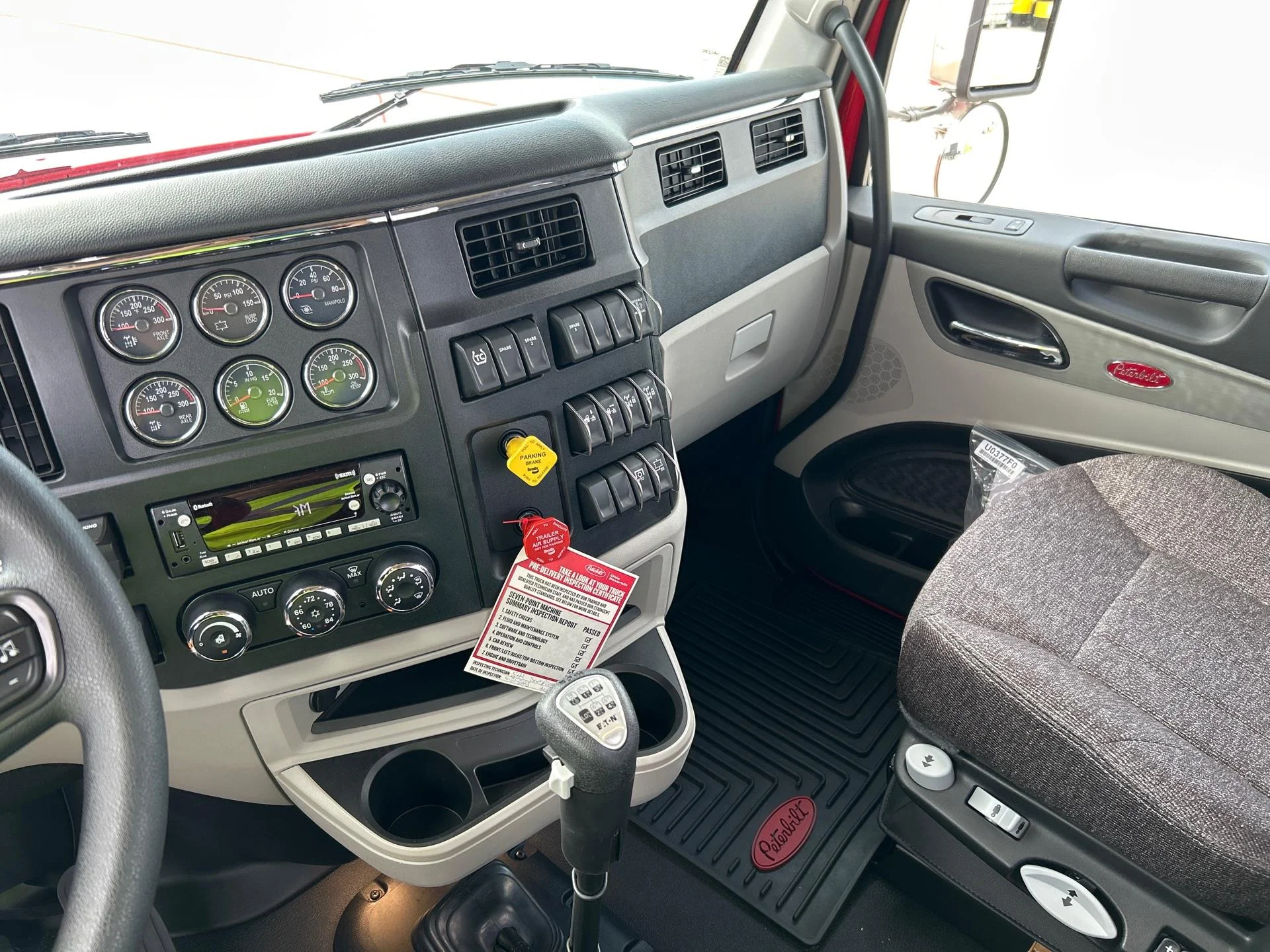 2026 Peterbilt 589 - image 11