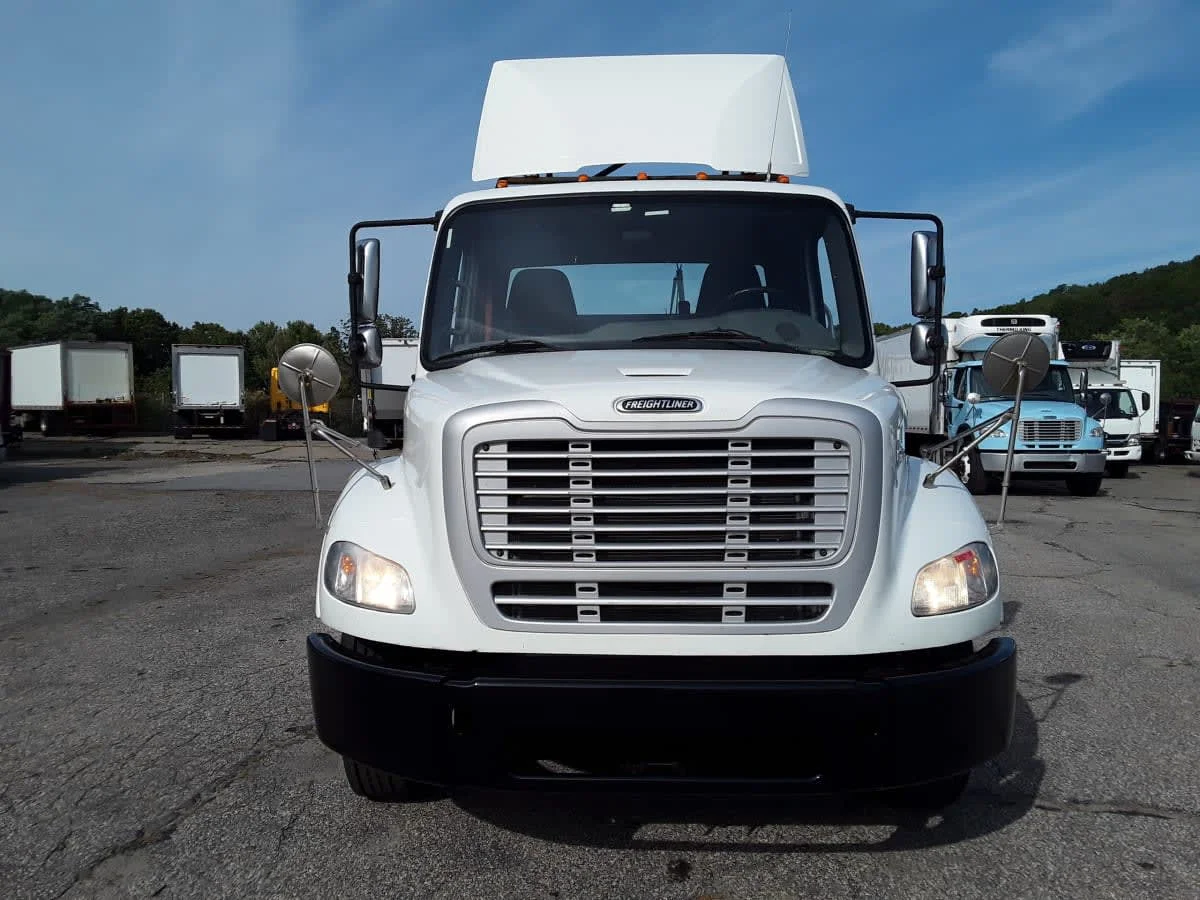2019 Freightliner M2 112 - image 2