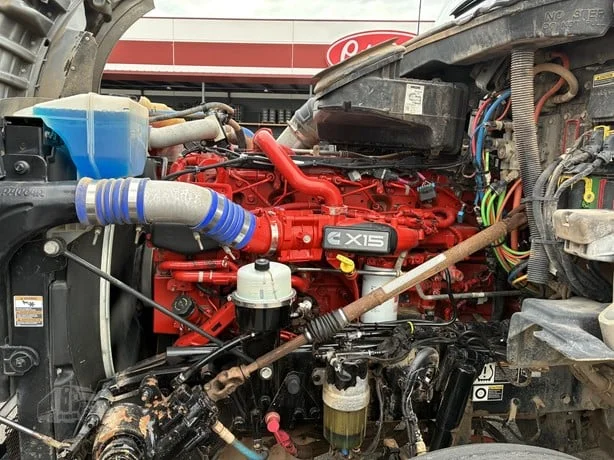 2022 Kenworth T880 - image 16