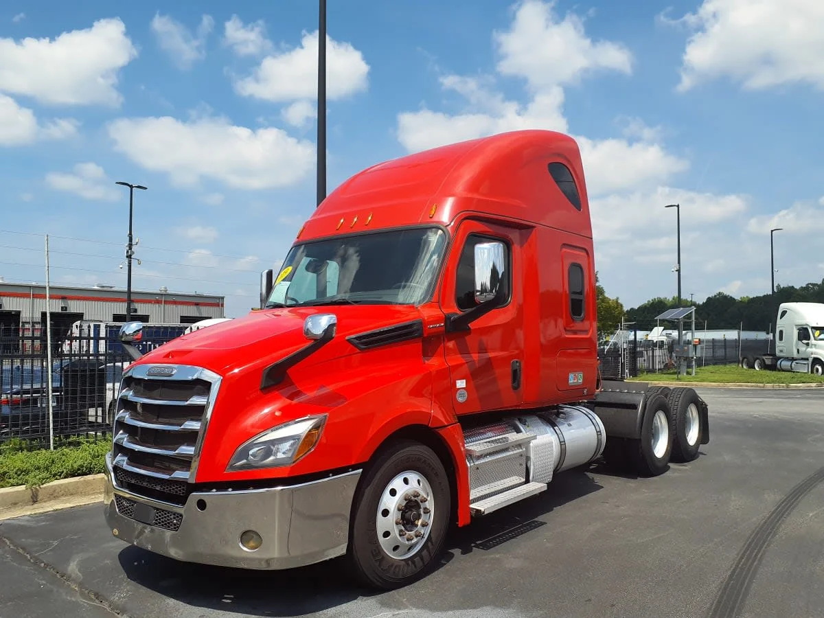 2019 Freightliner Cascadia in Atlanta, GA — photo 3