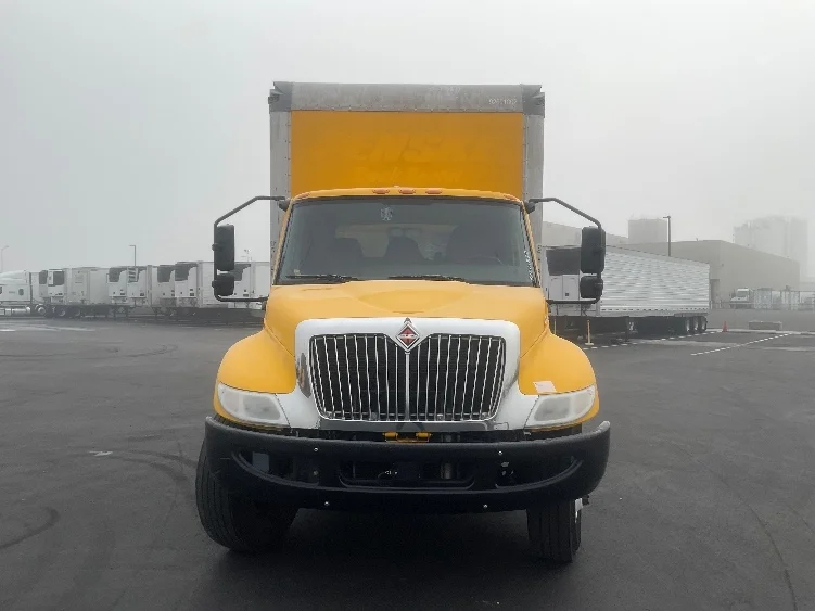 2021 International MV - image 2