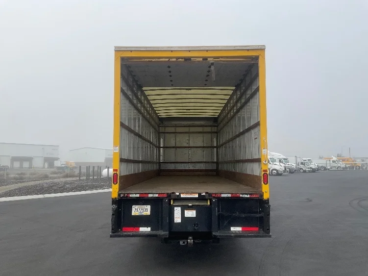 2021 International MV - image 8