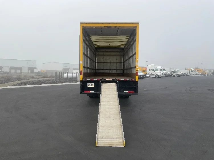 2021 International MV - image 9