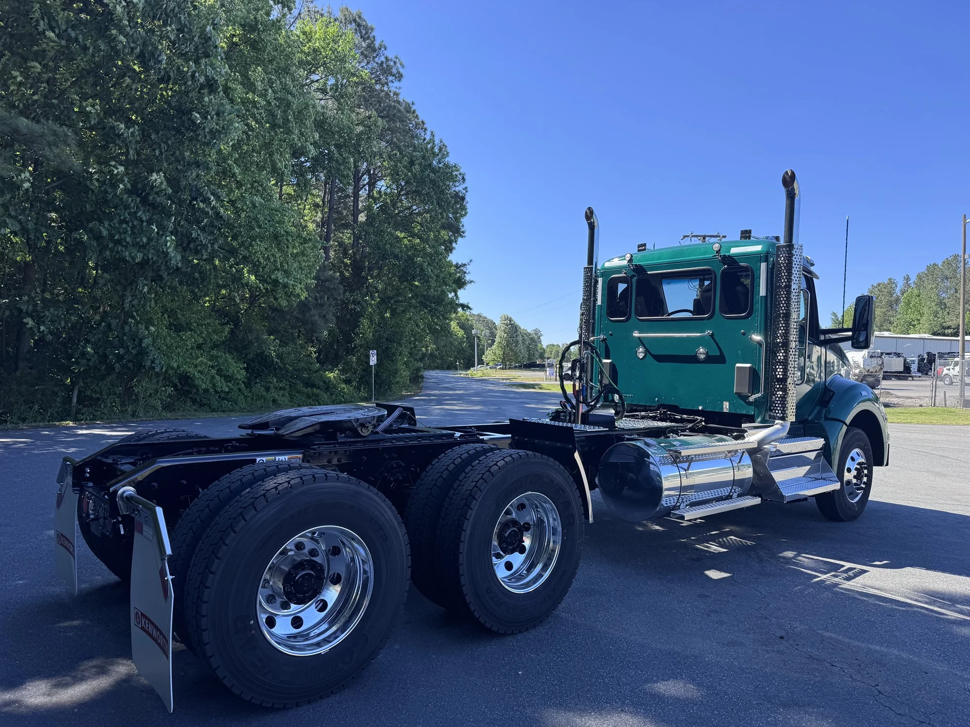 2027 Kenworth T880 in Richmond, VA — photo 5