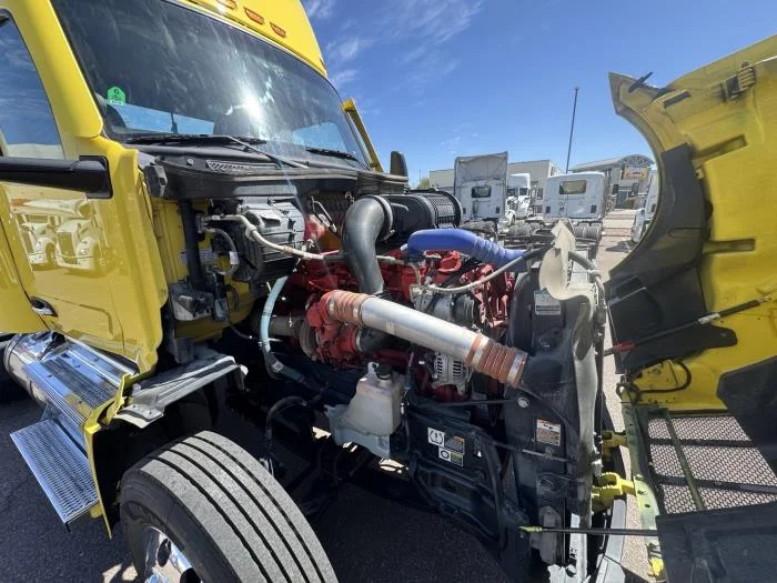 2023 Peterbilt 579 — photo 12