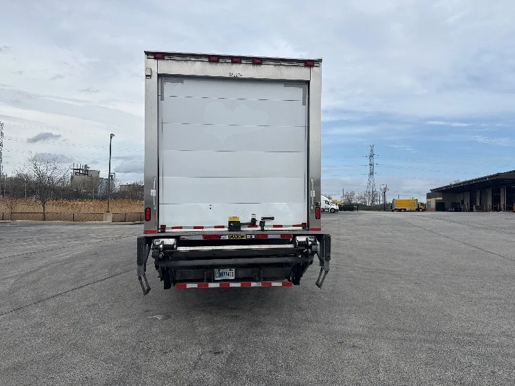 2021 Freightliner M2 106 - image 7