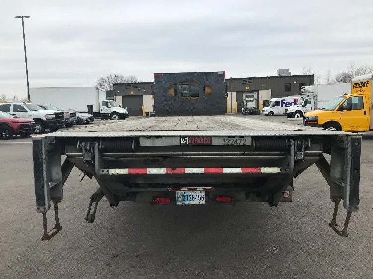 2019 Hino 268 in Indianapolis, IN — photo 8