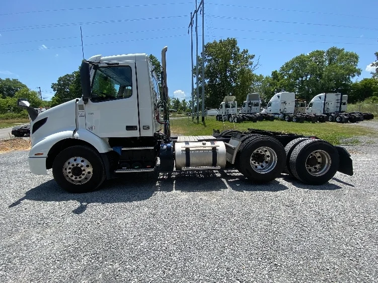 2023 Volvo in Cleveland, TN — photo 4
