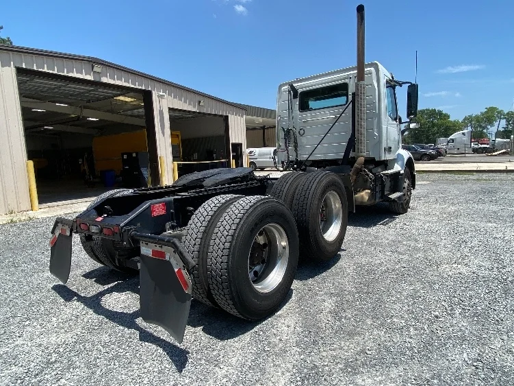 2023 Volvo in Cleveland, TN — photo 7