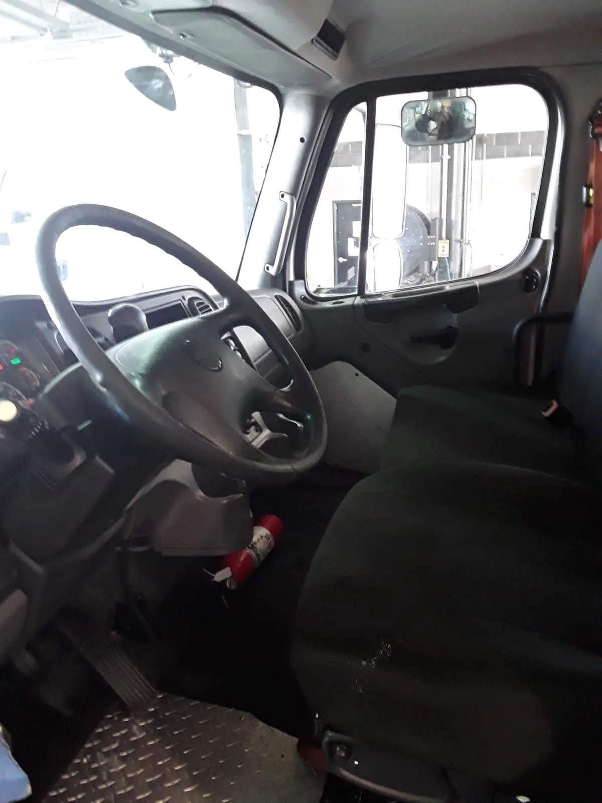2019 Freightliner M2 106 in Memphis, TN — photo 7