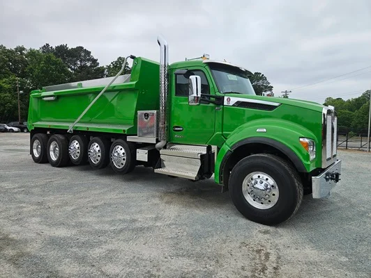 2027 Kenworth T880