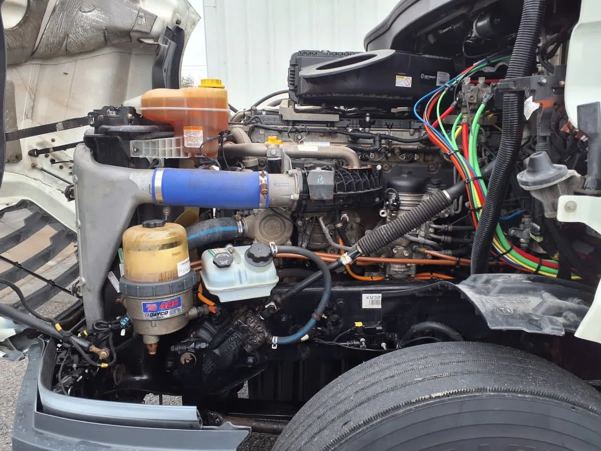 2020 Freightliner Cascadia in Knoxville, TN — photo 8