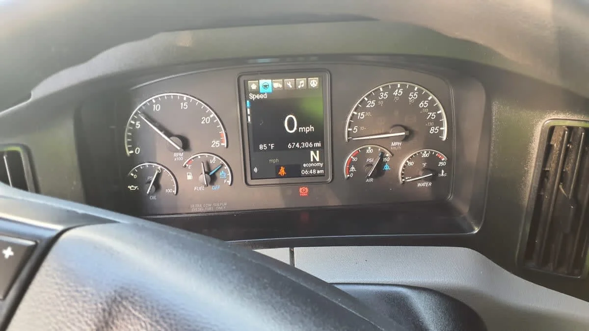 2022 Freightliner Cascadia in Bolingbrook, IL — photo 10