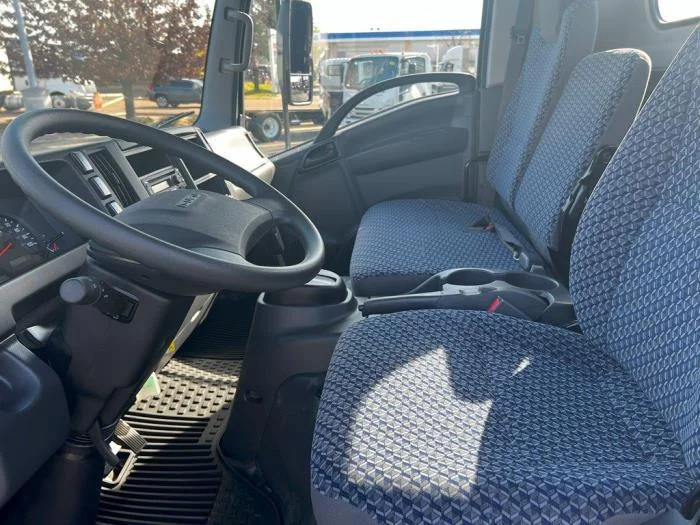 2024 Isuzu NRR in Austin, TX — photo 11