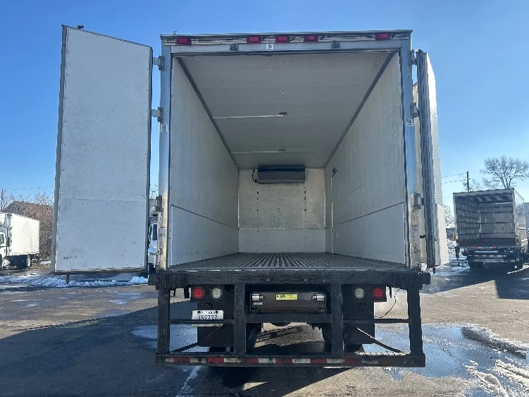 2019 Freightliner M2 106 - image 8