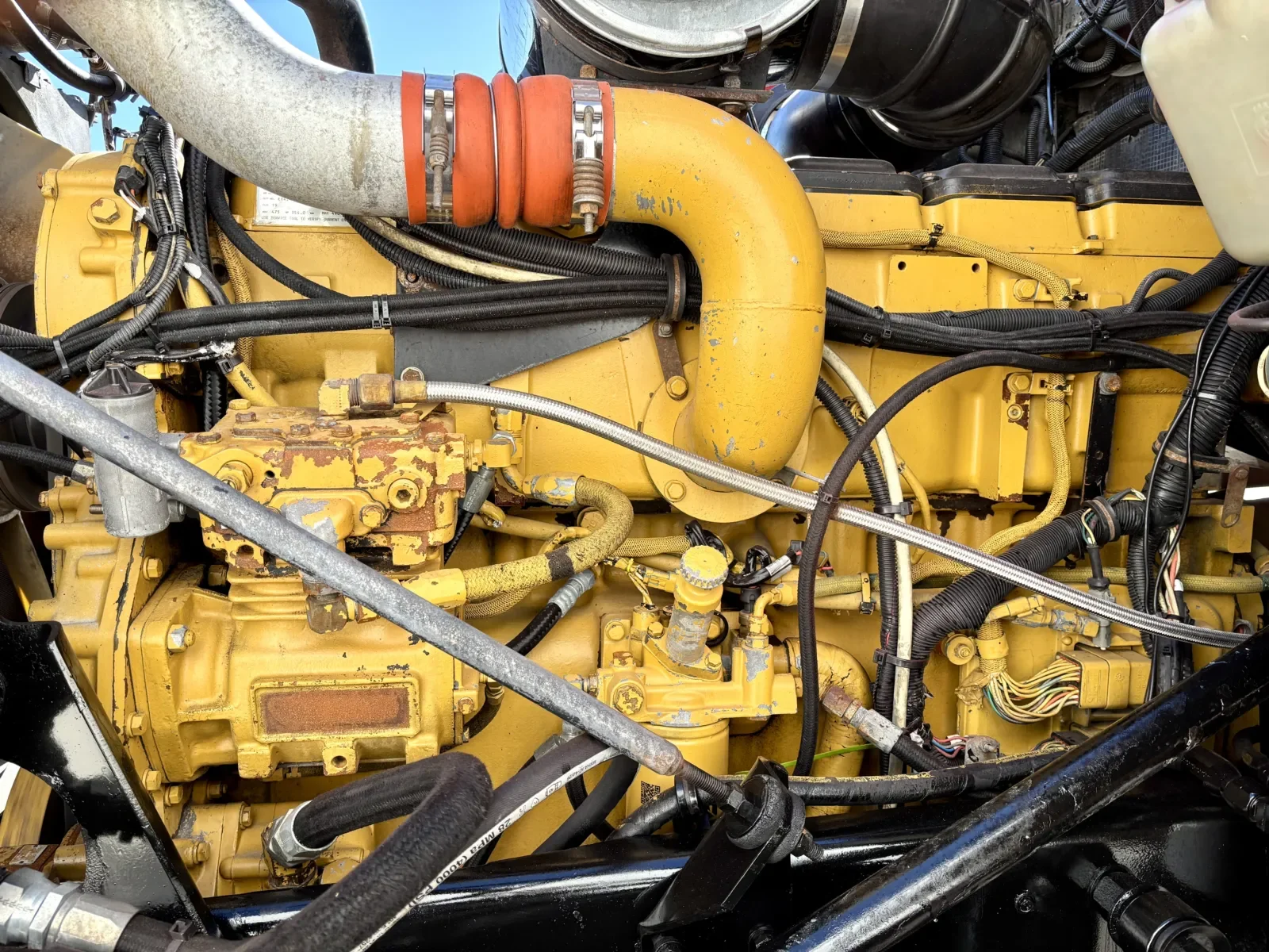 1999 Kenworth T800 - image 13