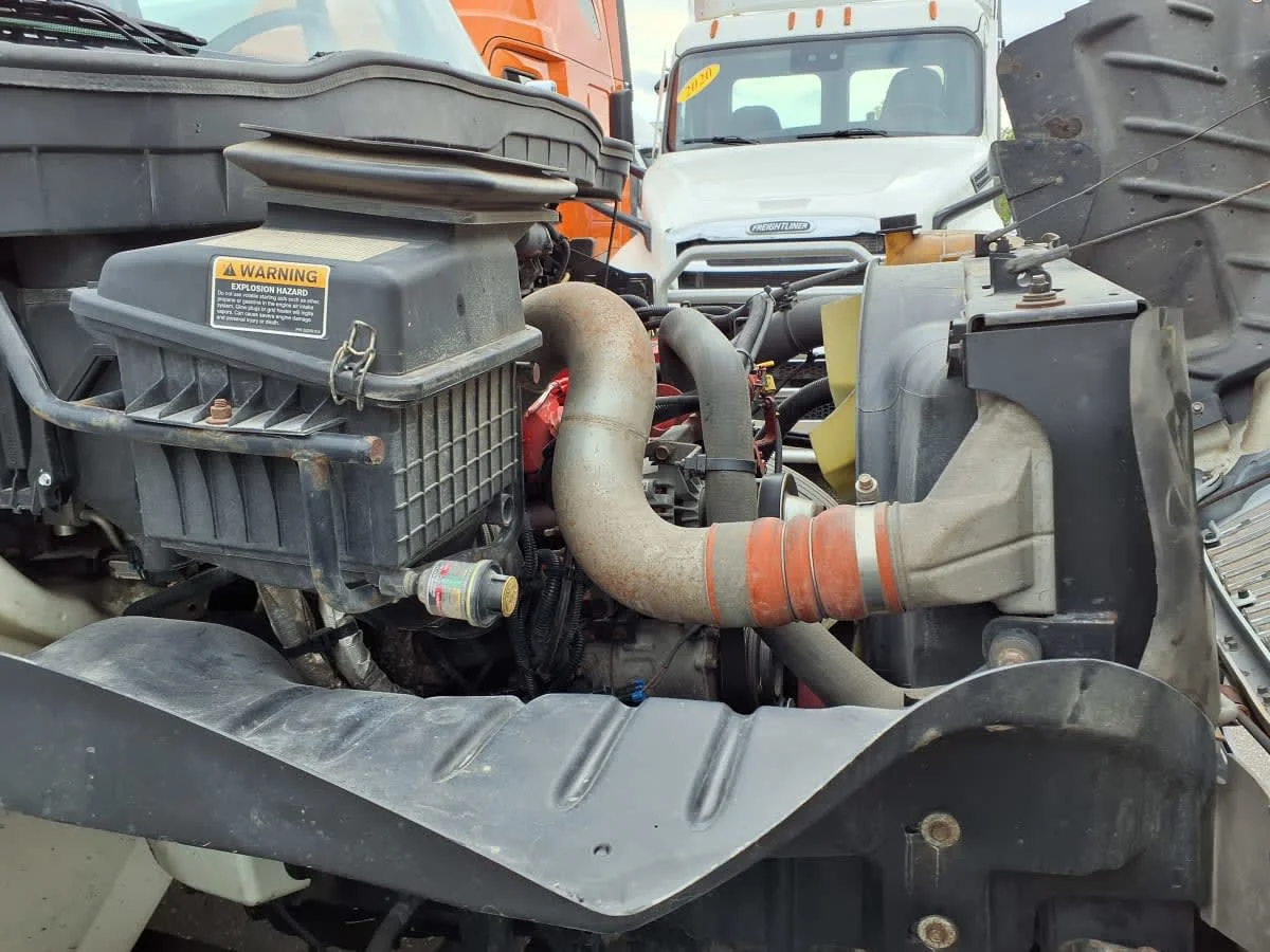2017 International 4300 in Minneapolis, MN — photo 13