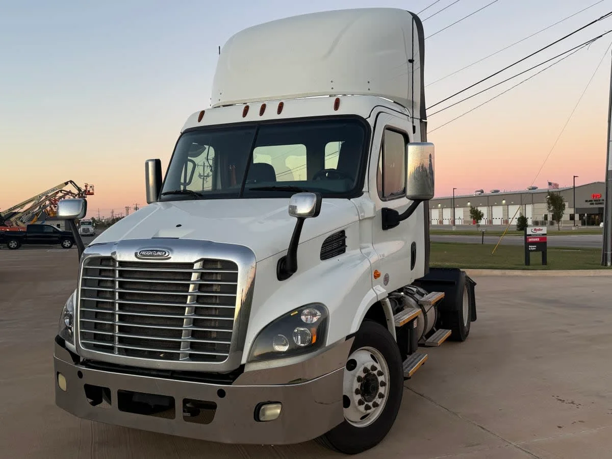 2017 Freightliner Cascadia in Oklahoma City, OK