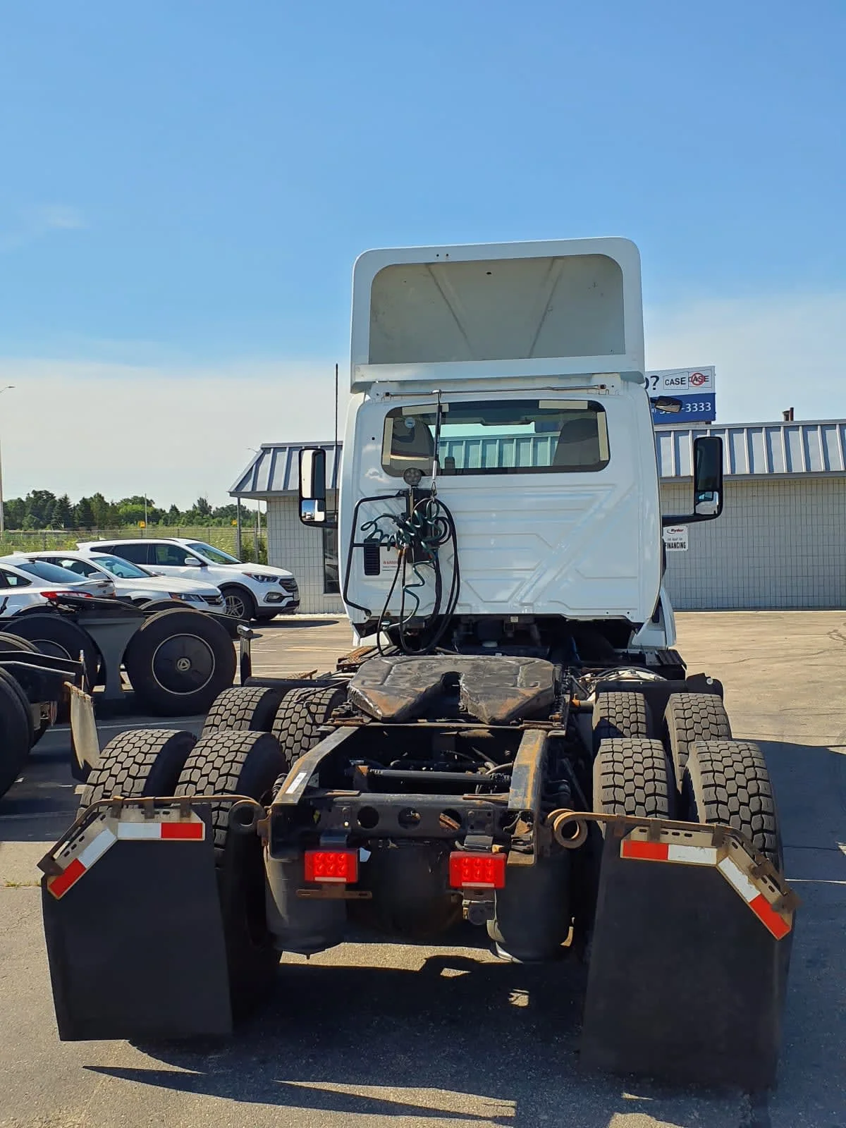 2019 International LT in Oak Creek, WI — photo 5