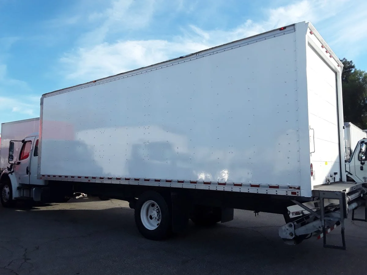 2019 Freightliner M2 106 - image 6