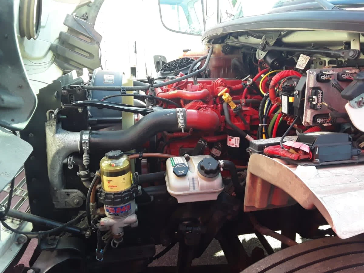 2019 Freightliner M2 106 - image 9