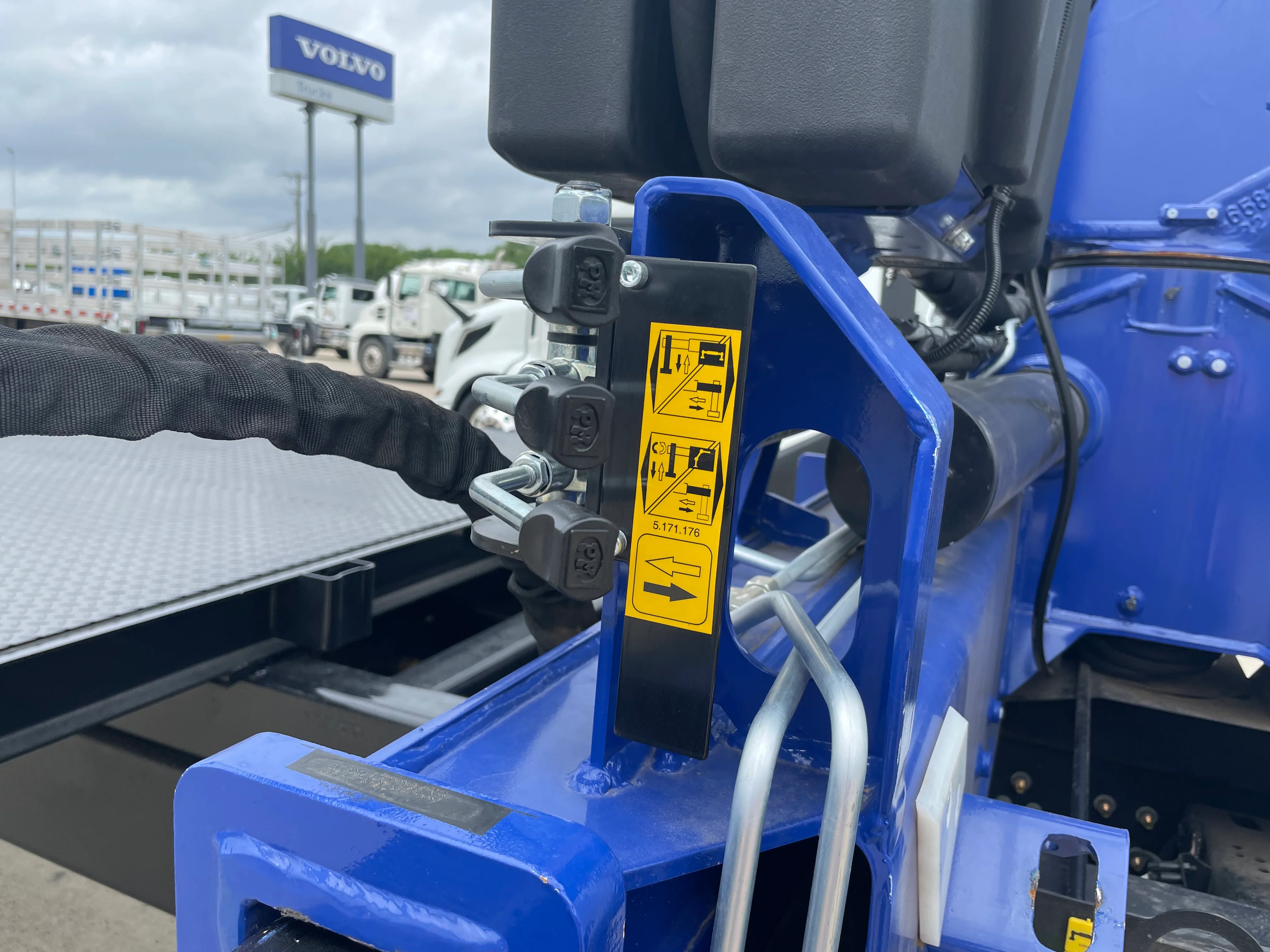 2025 Mack MD in Missoula, MT — photo 14