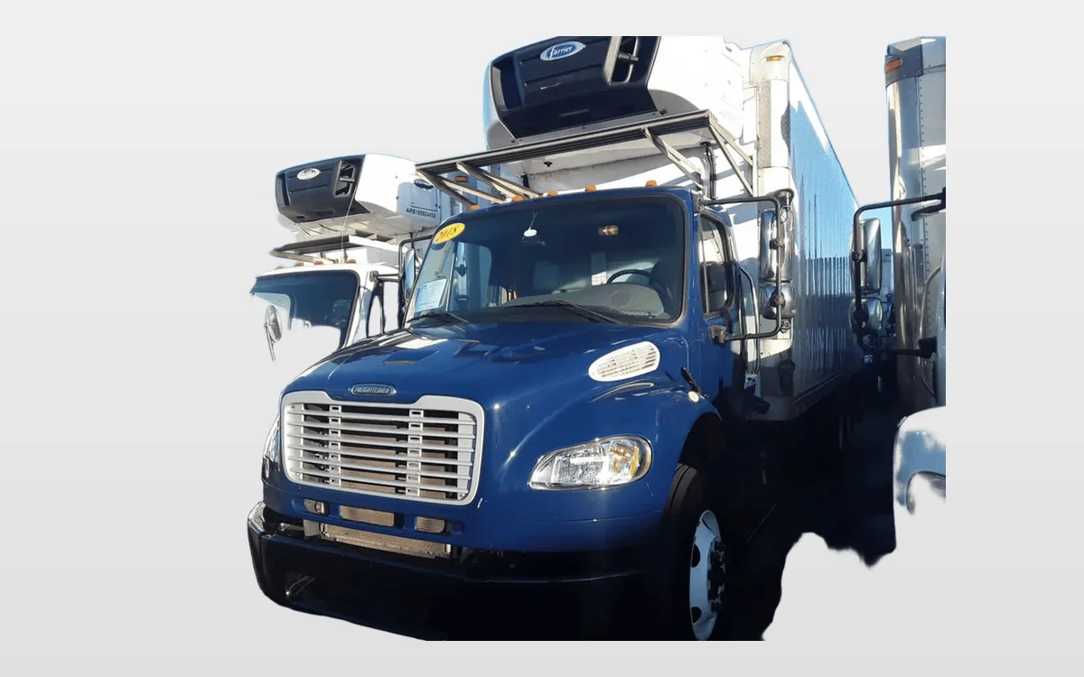 2018 Freightliner M2 106 - image 1