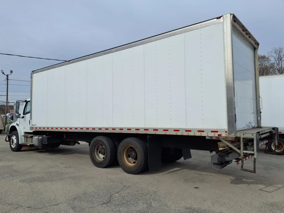2020 Freightliner M2 106 in Warwick, RI — photo 6