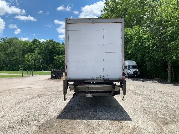 2020 Freightliner eM2 in East Liberty, OH — photo 7