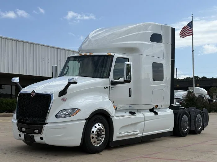 2026 International LT - image 2