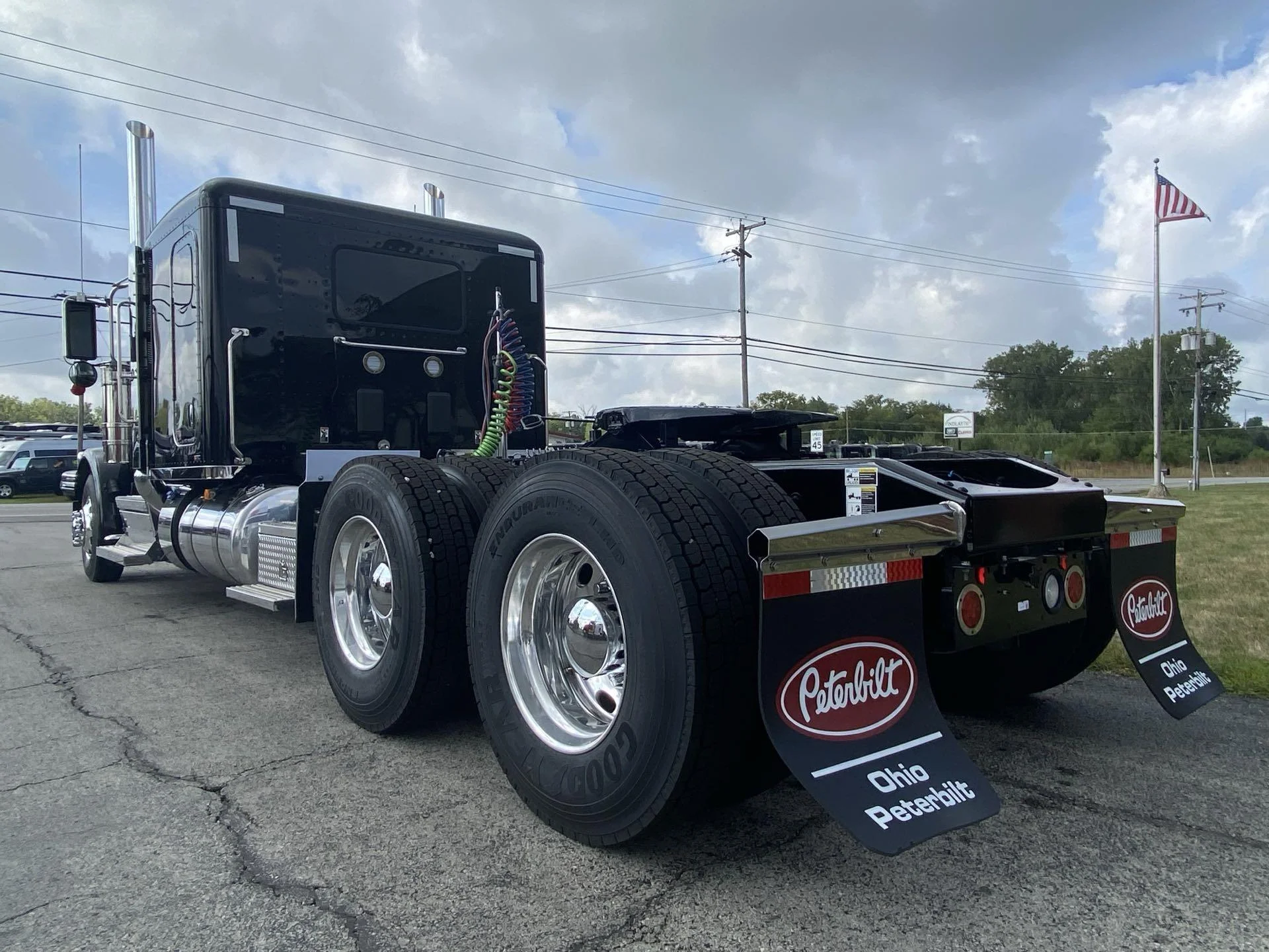 2026 Peterbilt 589 - image 5