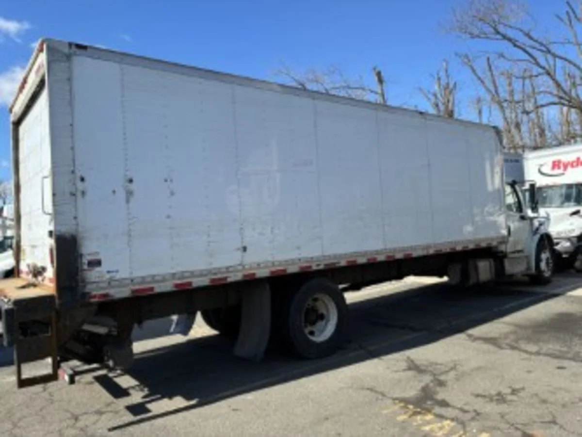 2019 Freightliner M2 106 in Newark, NJ — photo 4