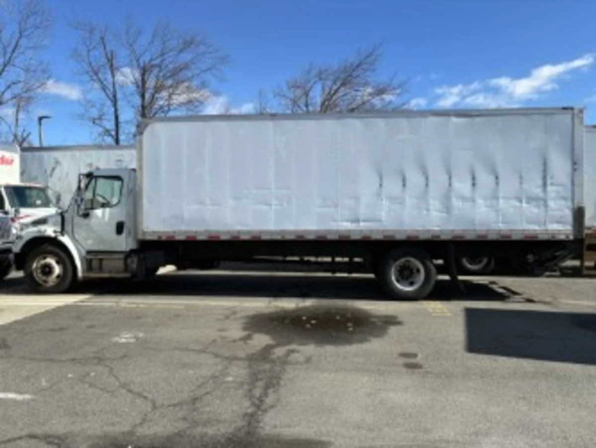 2019 Freightliner M2 106 in Newark, NJ — photo 3