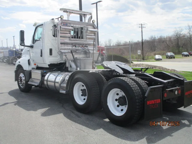 2019 International LT in BUTLER, PA — photo 3