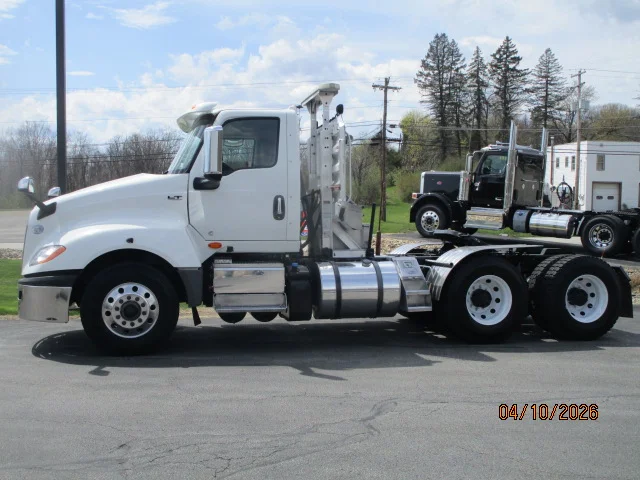 2019 International LT in BUTLER, PA — photo 2