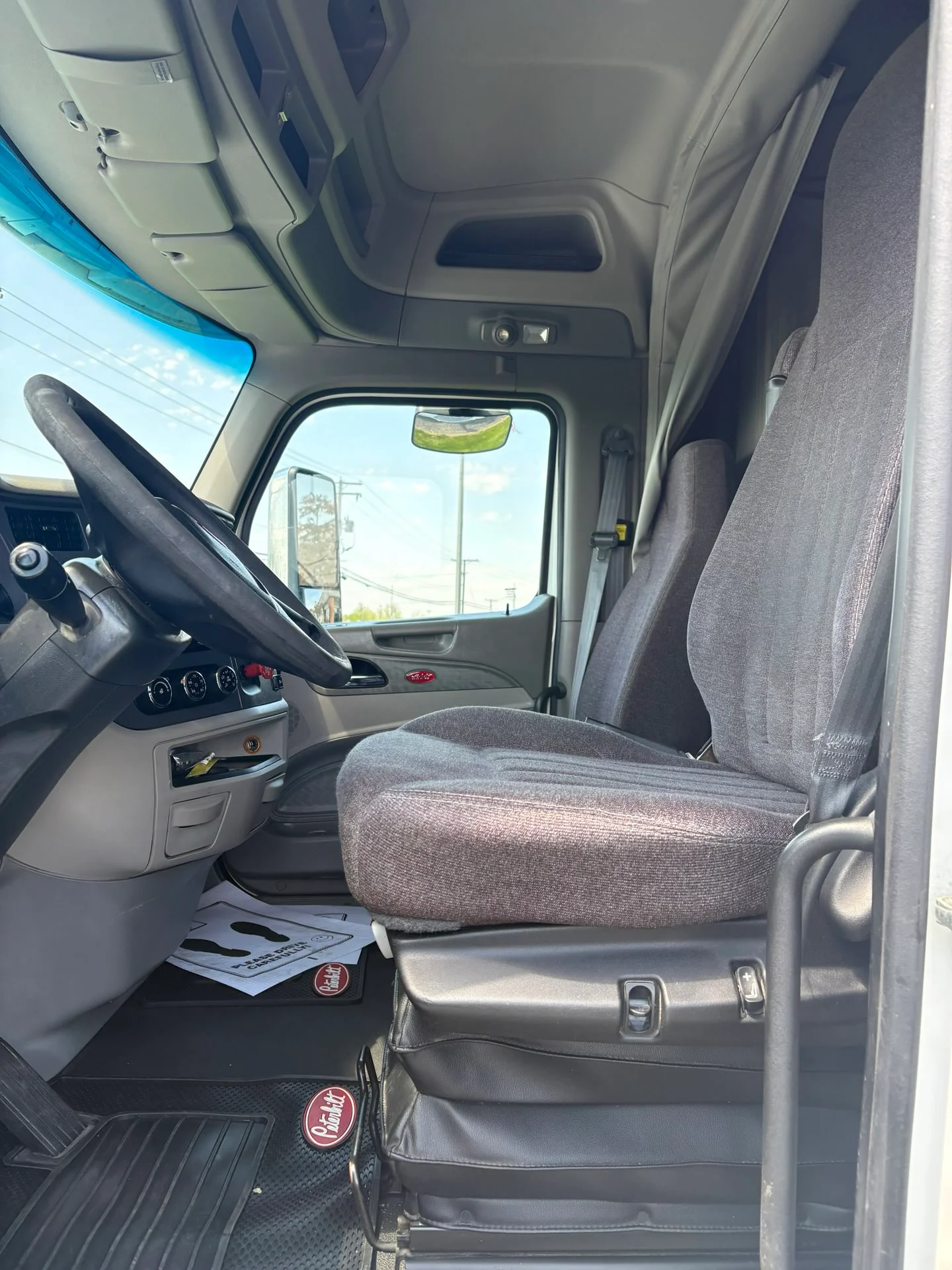 2019 Peterbilt 579 in Findlay, OH — photo 8