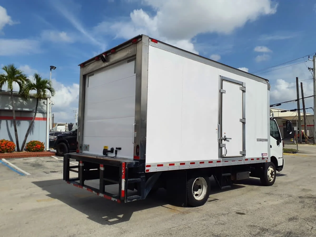2020 Hino 195 in Miami, FL — photo 4