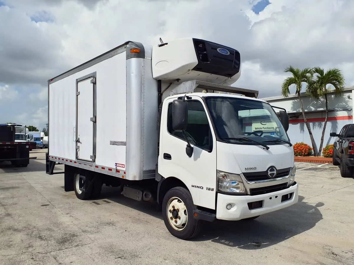 2020 Hino 195 in Miami, FL — photo 3