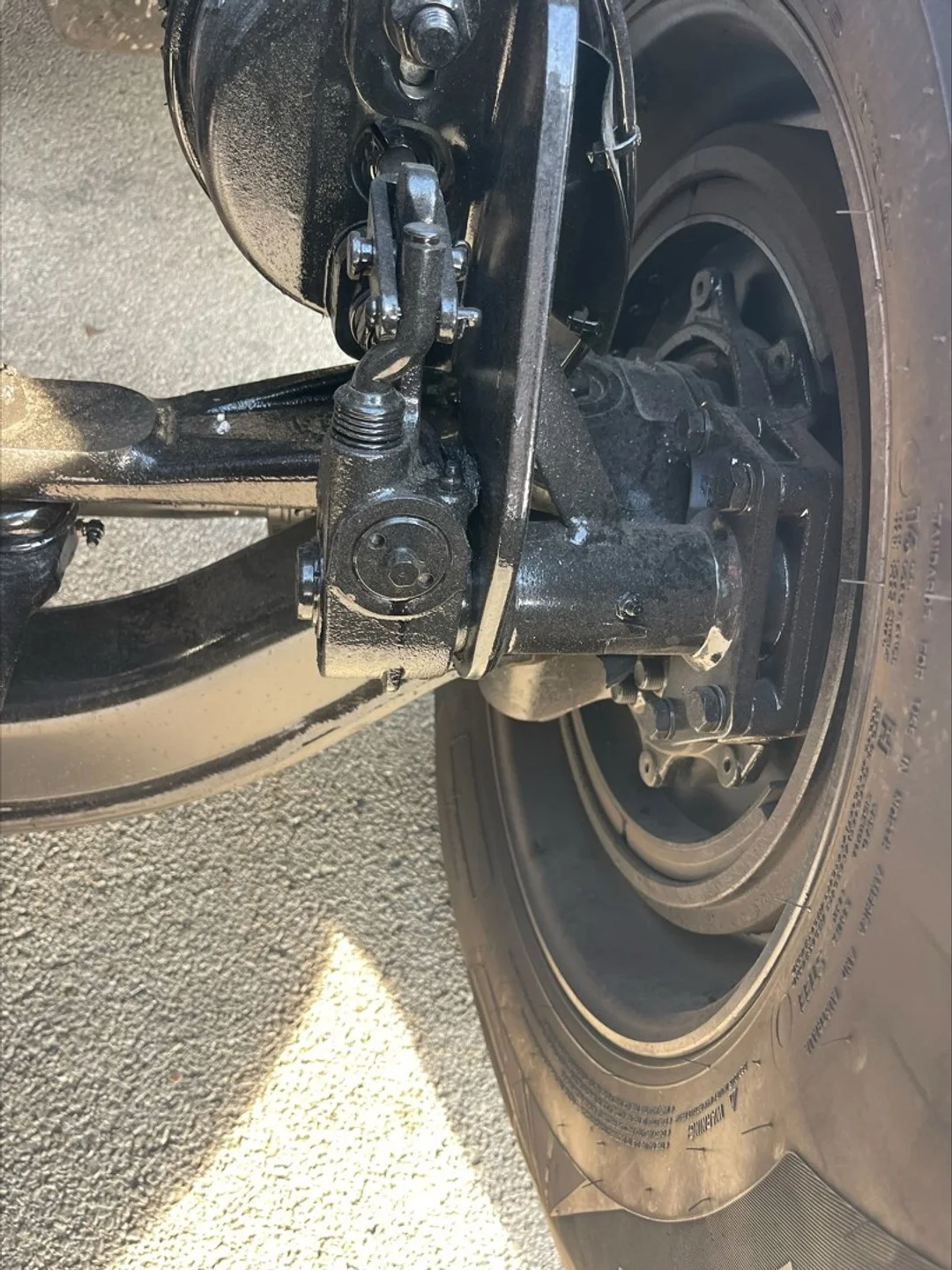 2022 International LT - image 8