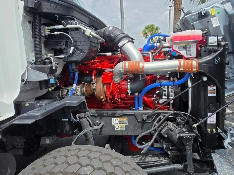 2027 Peterbilt 567 in Fort Lauderdale, FL — photo 11