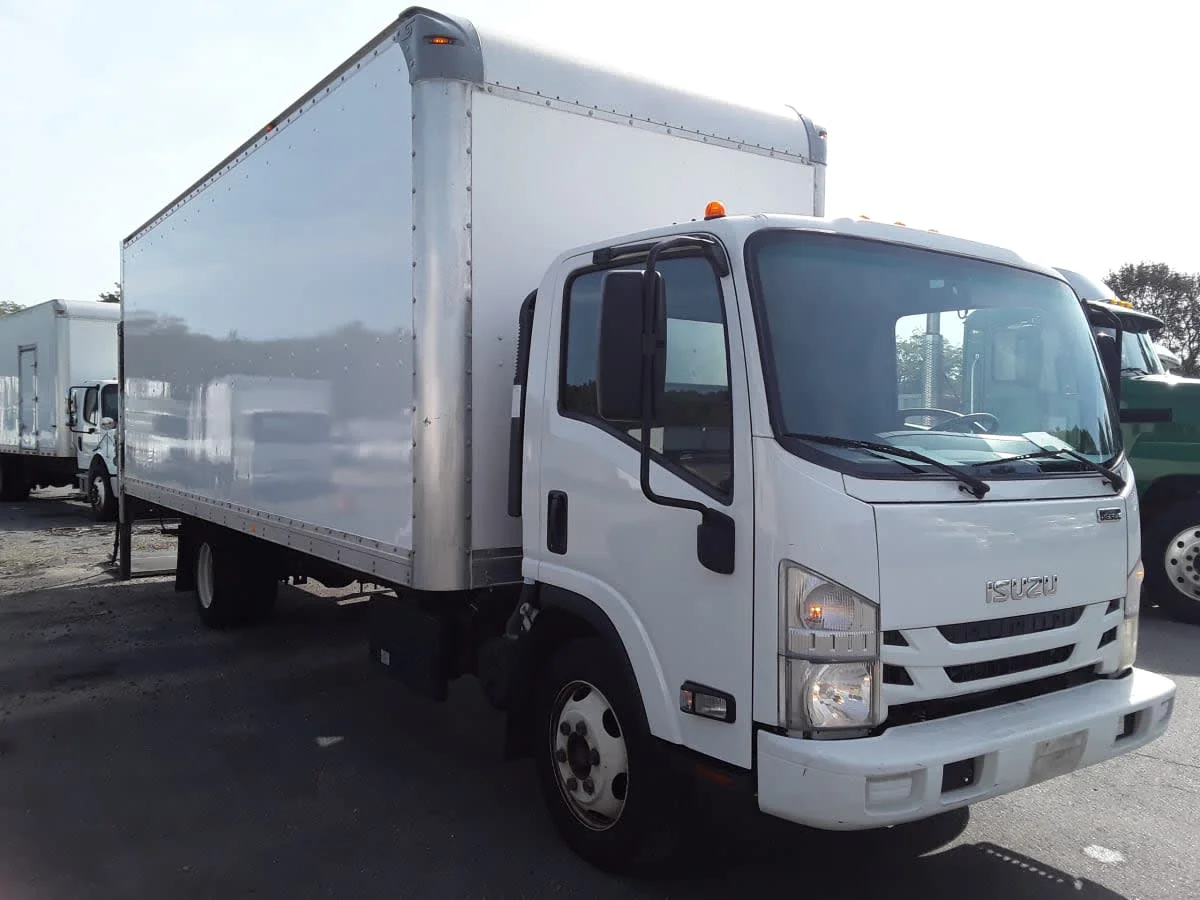 2020 Isuzu NRR - image 3