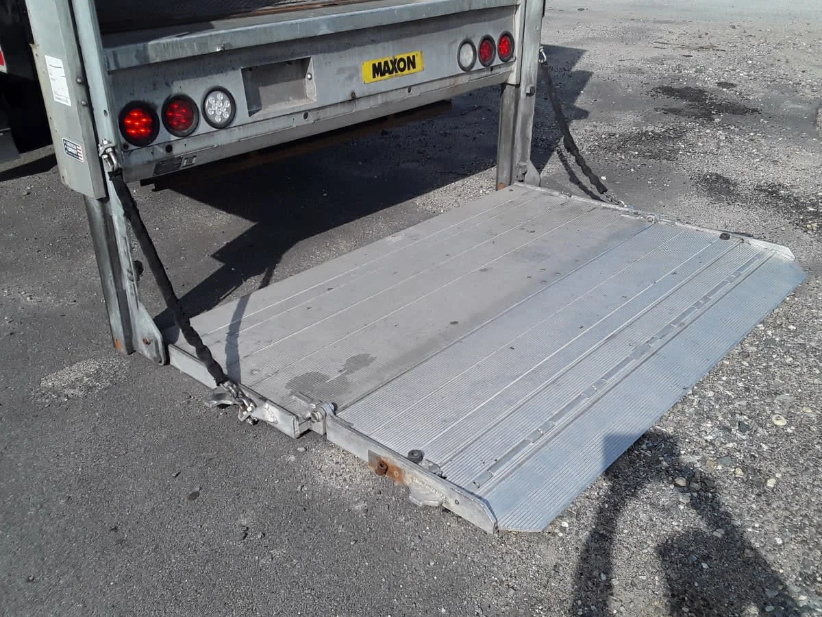 2020 Isuzu NRR - image 12