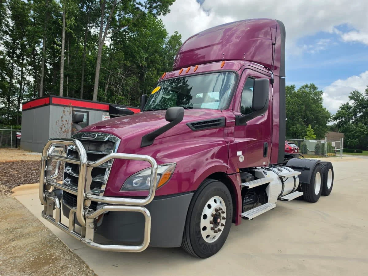 2020 Freightliner Cascadia in Greensboro, NC