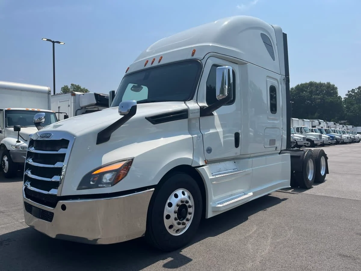 2020 Freightliner Cascadia