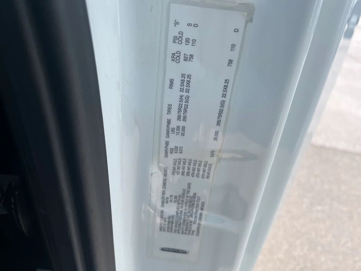 2020 Freightliner Cascadia in Beltsville, MD — photo 10