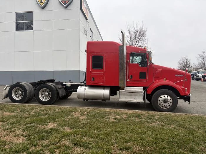 2019 Kenworth T800 - image 5