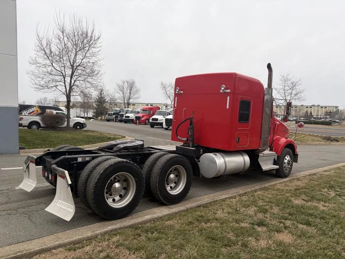 2019 Kenworth T800 - image 6
