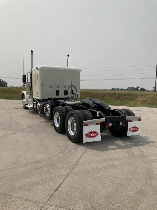 2026 Peterbilt 589 in Grand Island, NE — photo 4