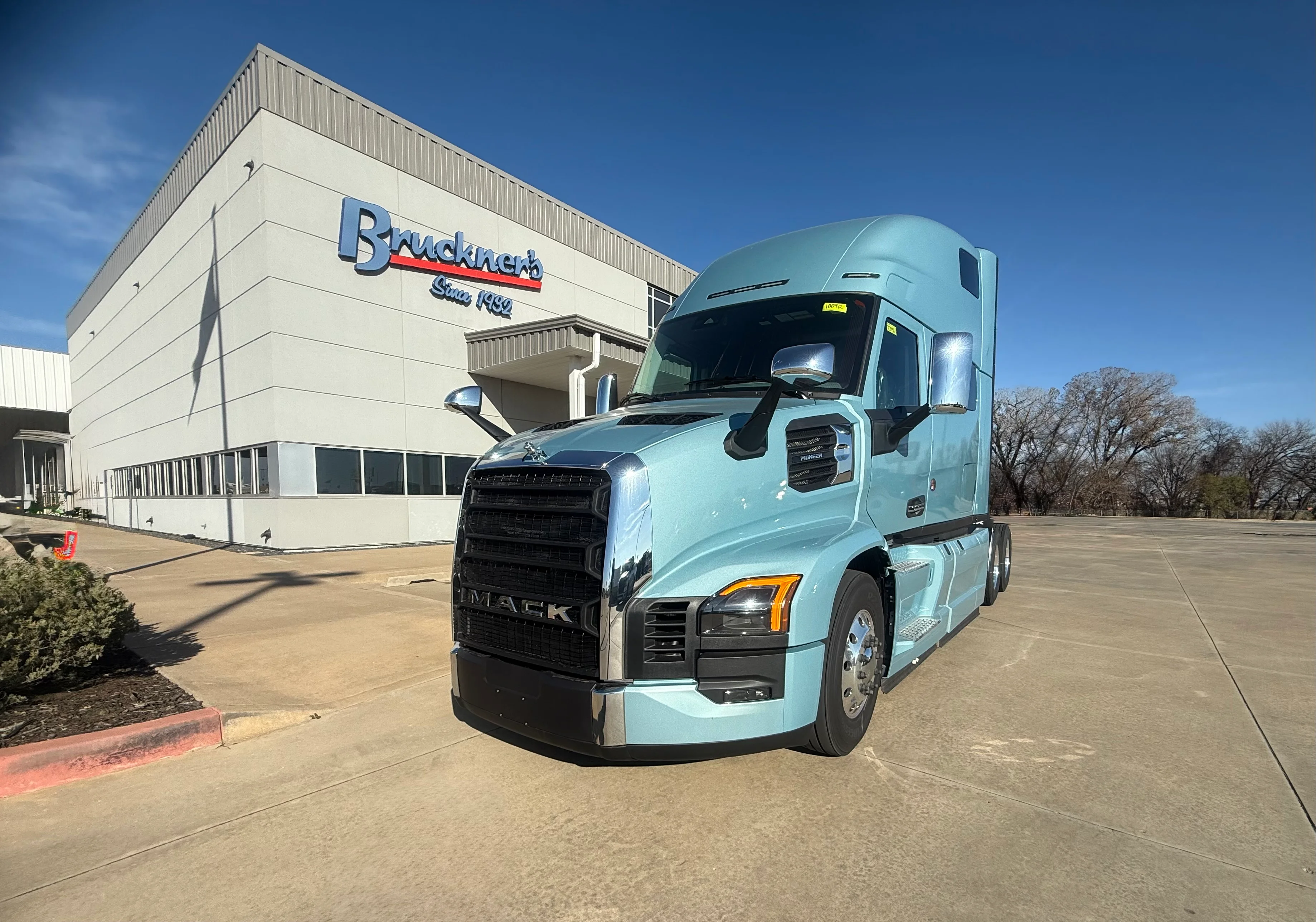 2026 Mack Pinnacle in Oklahoma City, OK