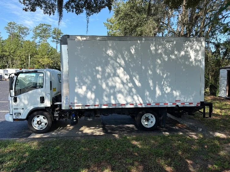 2022 Isuzu NQR in Ocala, FL — photo 4
